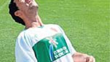 <b>ESTRENO. </b>Iago debutará como titular tras la lesión de Rubén.