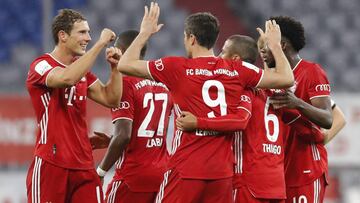 MUNICH, GERMANY - JUNE 10: Robert Lewandowski #9 of Muenchen celebrates his team's second goal with teammates during the DFB Cup semifinal match between FC Bayern Muenchen and Eintracht Frankfurt at Allianz Arena on June 10, 2020 in Munich, Germany.