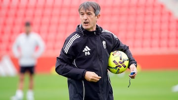 13/11/25 GRANADA CF ENTRENAMIENTO
Pacheta