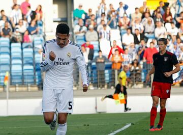 Omar Mascarell firmó por el F.C. Schalke 04 en la temporada 2018-19 y el Real Madrid obtuvo por su venta un total de 6 millones de euros.