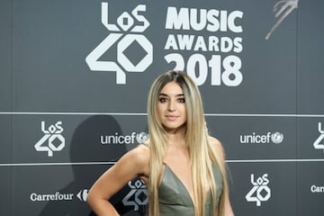 Tras su paso por OT, lanz車 su carrera musical con su nombre artistico, Lola ?ndigo. En la imagen acudi車 a Los 40 Music Awards el 13 de septiembre de 2018.