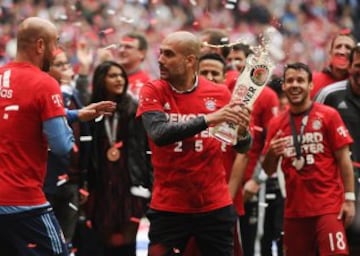 El Bayern Munich de Guardiola repitió su título de campeón en la Bundesliga con gran distancia sobre sus perseguidores. 