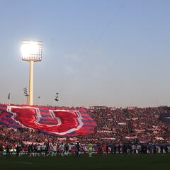 Último estudio de los clubes con más hinchas en Chile muestra a la U cada vez más cerca de Colo Colo