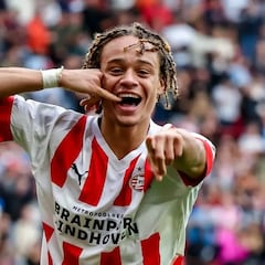 Xavi Simons elige el PSG