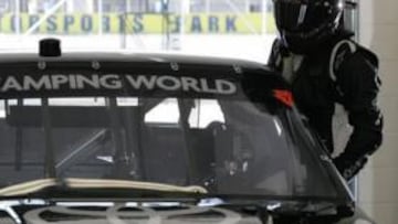 <b>A LO DARTH VADER. </b>Raikkonen parecía el personaje de 'Star Wars'.