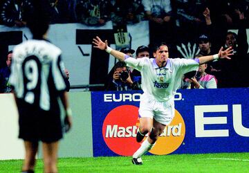 Mijatovic: fin a 32 a?os de sequ¨ªa.
?msterdam y un h¨¦roe, Mijatovic, que tumb¨® a la Juve en el 67¡¯. ¡°Es como si en ese momento terminase tu carrera, no puedes hacer nada mejor¡±, confesar¨ªa el montenegrino. La S¨¦ptima, el final a 32 a?os de sequ¨ªa blanca en la Copa de Europa.