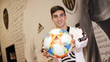 15/04/19 VALENCIA CF ESTADIO MESTALLA ENTREVISTA
FERRAN TORRES