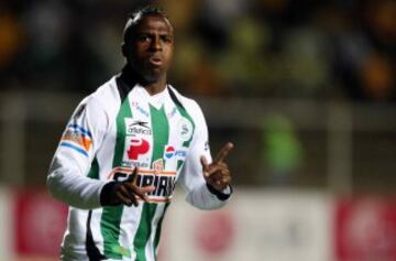 2011 - De Santos al América