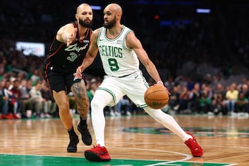 Evan Fournier played for the Celtics in 2021.