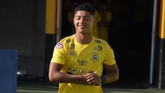 No había nacido para el debut de Suazo y hoy es su gran socio: “Es mi referente”