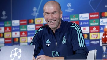 Zidane: "Estoy enamorado de Mbapp¨¦, pero es un rival"