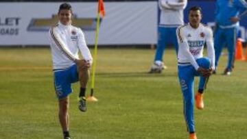 James Rodr&iacute;guez y Jeison Murillo durante la Copa Am&eacute;rica de Chile 2015