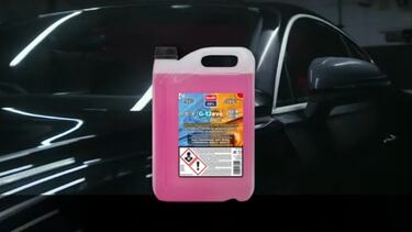 Un pequeño cambio puede salvar tu coche y ahorrarte bastante dinero: así es el anticongelante más vendido que lo consigue