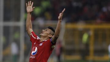 Jhonny Vásquez estuvo cerca de la muerte. Hoy juega en América de Cali