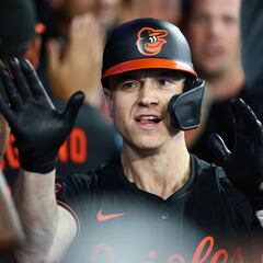 Tyler O’Neill hace historia al logar su sexto home run al hilo en Opening Day