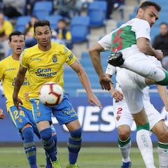 Un gol de Carlos Castro deprime todavía más a Las Palmas