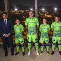 El Betis saca a la luz su
tercera equipación