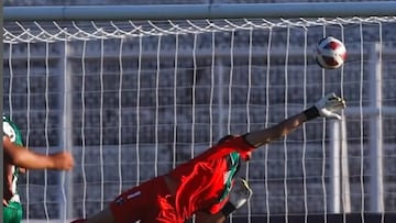 Los arqueros que dominan el fútbol chileno y no juegan en ninguno de los tres grandes