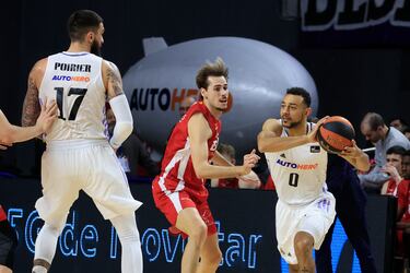 El Madrid caza al lder