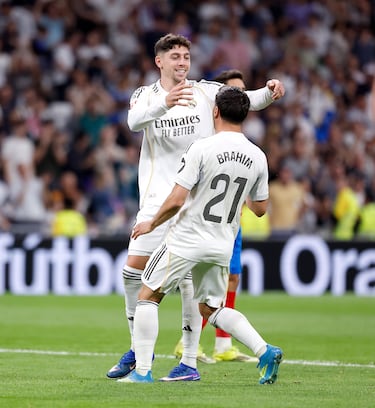 1-0. El uruguayo celebra el tanto con Brahim.