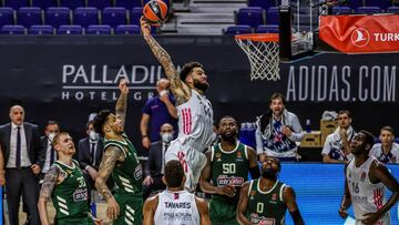 Jeff Taylor, alero sueco del Real Madrid, frente al Panathinaikos.
 