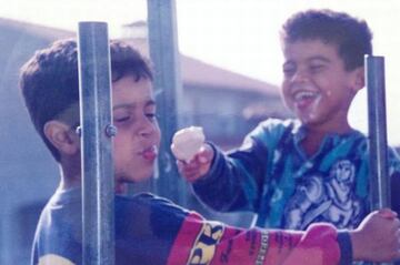 10 fotos inéditas de Thiago Alcántara, estrella del Liverpool