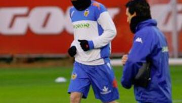 Mathieu pide disculpas por no acudir a un entreno