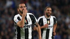 Jugador capital en la Juventus durante los últimos años, club al que llegó en 2010, el central italiano fue uno de los bombazos del mercado estival y del renovado Milán en el año 2017. Un supuesto enfrentamiento con algunos compañeros tras la final de la Champions que el equipo bianconero perdió ante el Real Madrid fue una posible razón de su fuga. Regresó al cabo de una temporada...