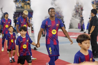 O jogador do Barcelona, Alejandro Balls, antes da terceira partida do Barça do Team Preveror contra a Coréia Baegu.