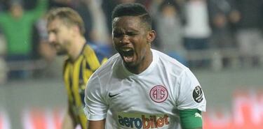 Lazio considering move for Eto'o as Nani's loan comes to an end
