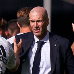 Zidane cree que James ha "hecho un buen papel" en el Madrid