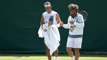 Rafael Nadal entrena junto a Francis Roig para preparar el torneo de Wimbledon 2018.