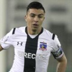 Fierro llega a los 400 partidos oficiales en Colo Colo