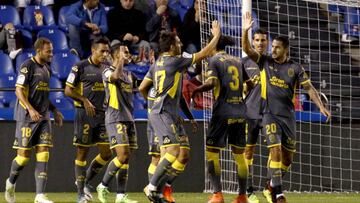 Las Palmas se da un festín y amarga el debut de Cristóbal