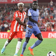 El Almería pesca en Old Trafford