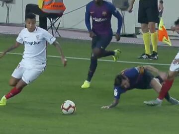Messi, falls in the 15th minute of the game, landing awkwardly on his right arm.