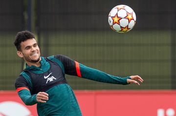 Imágenes del entrenamiento de Liverpool a tres días de jugar ante Real Madrid en la final de la Champions. Los Reds buscan su séptimo título en la Copa de Europa.