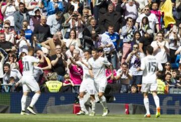 Lucas Vázquez marca el segundo.