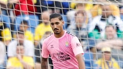 Who could Barcelona sign to replace injured Marc-André ter Stegen?