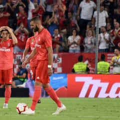 Las claves del desastre del Madrid: la defensa, Benzema...