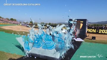 Jorge Martín ganó el Mundial y se metió en un cubo: al salir dejó esta celebración para el recuerdo