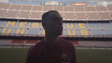 Barcelona new boy Sergiño Dest blown away by Camp Nou