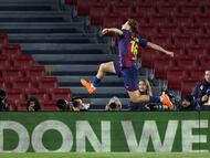 Fermín celebra un gol con el Barça.