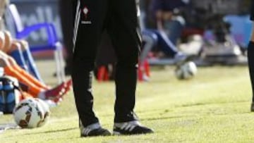 El entrenador del Celta de Vigo, Eduardo Berizzo, durante el partido frente al Espanyol de la trigésima octava jornada y última de Liga, en el estadio de Balaídos.