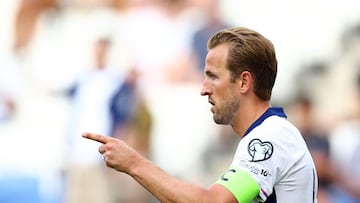 Soccer Football - World Cup - European Qualifiers - Group K - Andorra v England - RCDE Stadium, Cornella de Llobregat, Spain - June 7, 2025 England's Harry Kane celebrates scoring their first goal REUTERS/Albert Gea