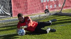 Ad&aacute;n, en un entrenamiento del Atl&eacute;tico. 