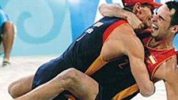 <b>SE ACABÓ. </b>La pareja feliz de Atenas, rival en el Europeo de Valencia.