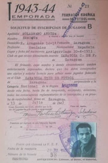 Licencia federativa de Soladrero, capitán del Zaragoza en la temporada 1943-44.