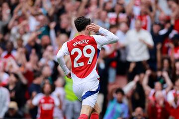 El futbolista alemán ha sido clave para los Gunners en este arranque de temporada y así celebró un nuevo gol a su cuenta.
(Photo by BENJAMIN CREMEL / AFP)