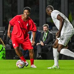 Ronaldinho viene a Chile